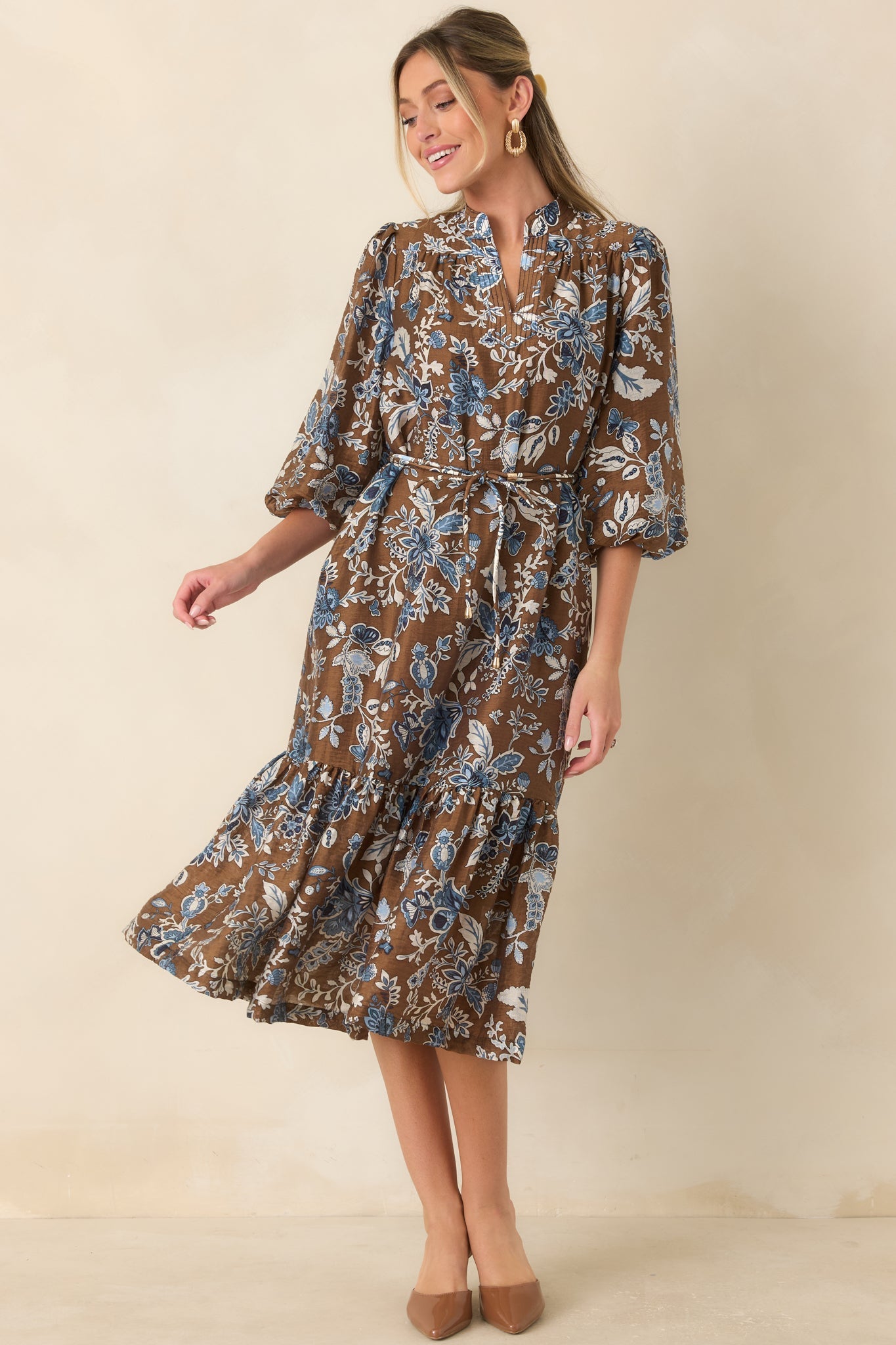 A Well-Told Story Brown & Blue Floral Tie-Waist Midi Dress