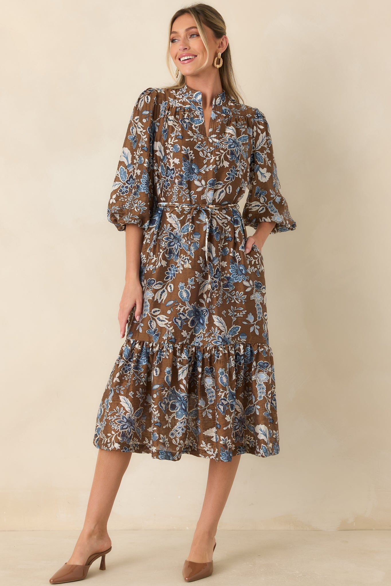 A Well-Told Story Brown & Blue Floral Tie-Waist Midi Dress
