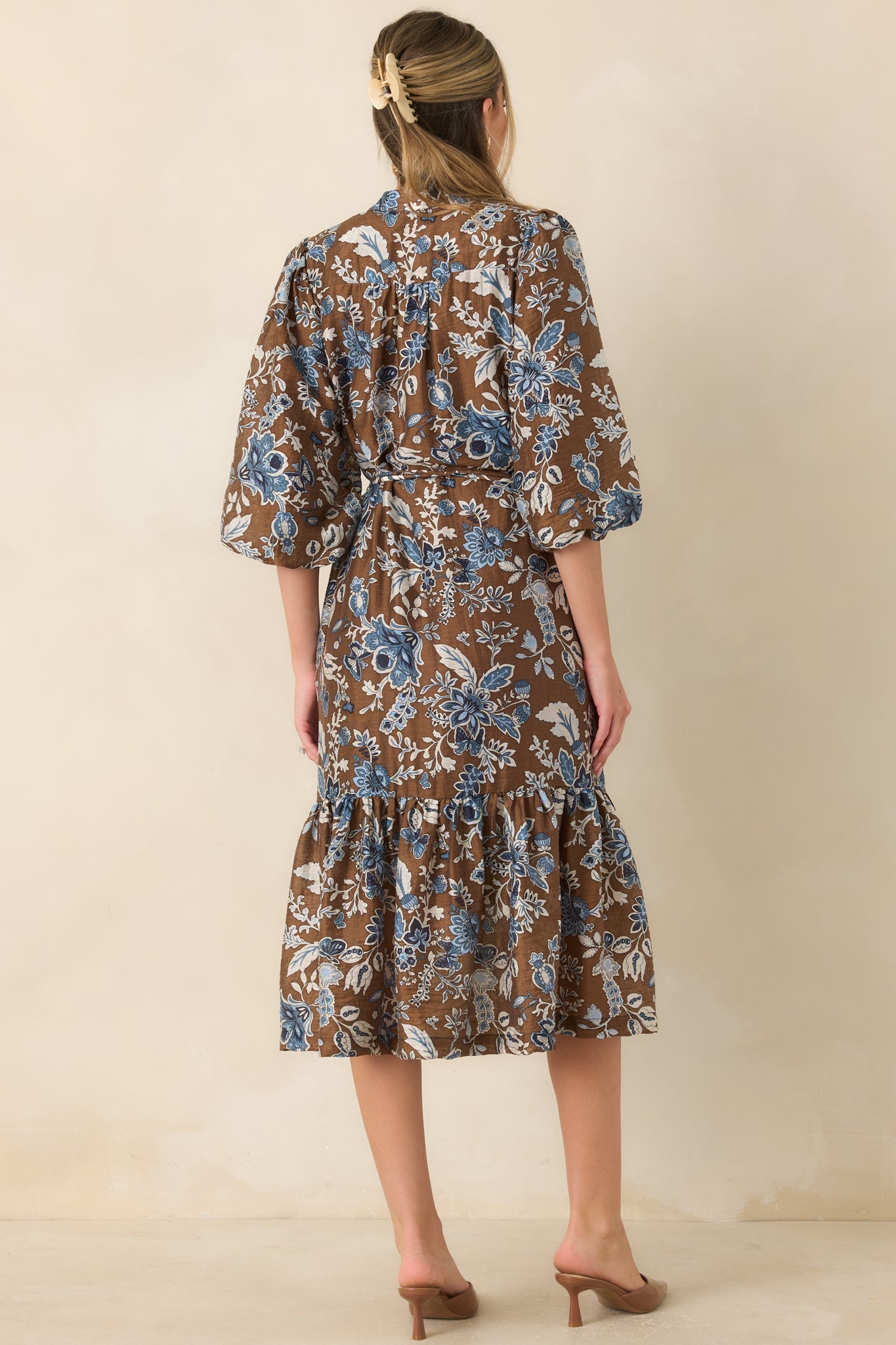 A Well-Told Story Brown & Blue Floral Tie-Waist Midi Dress