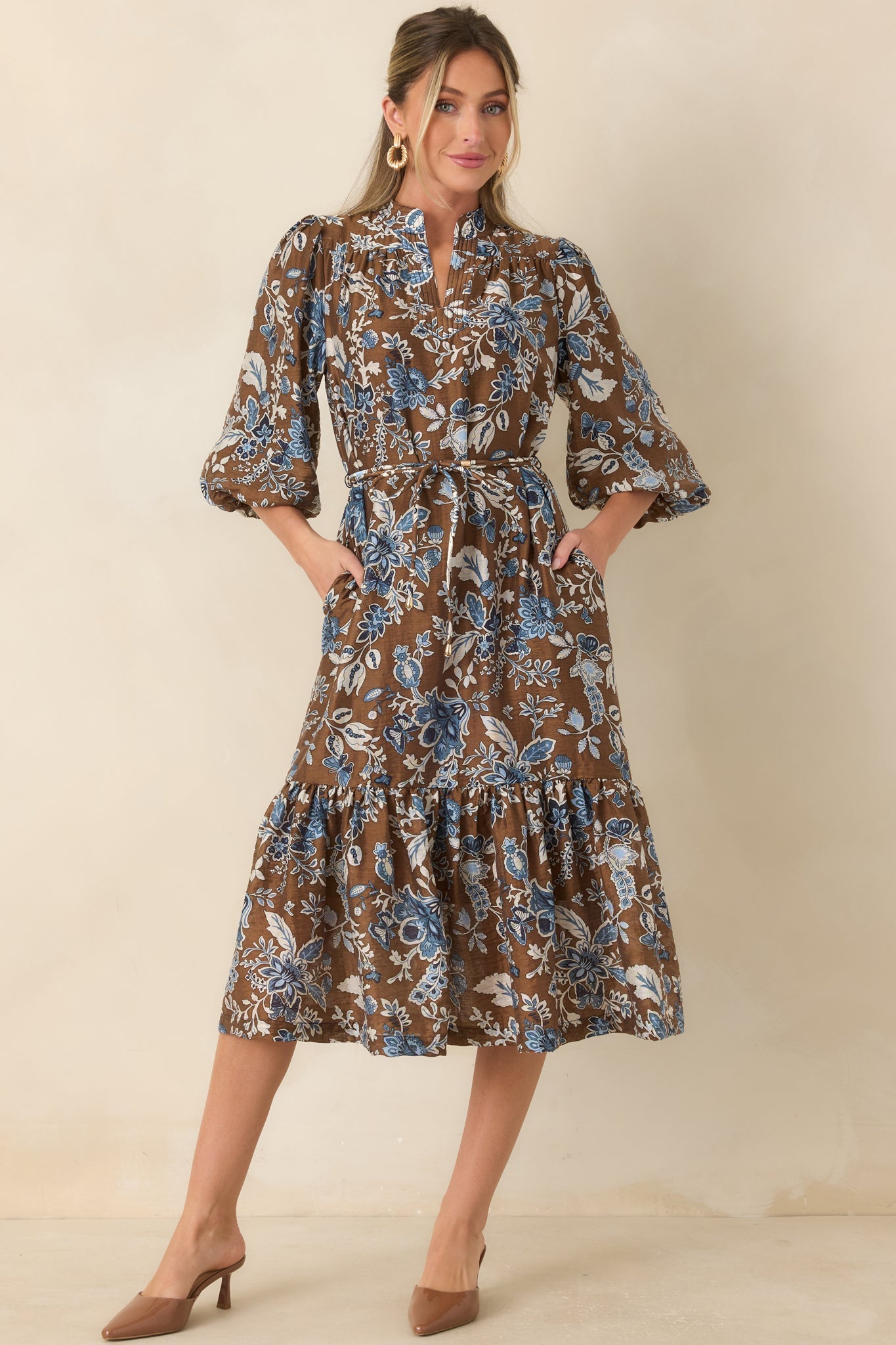 A Well-Told Story Brown & Blue Floral Tie-Waist Midi Dress